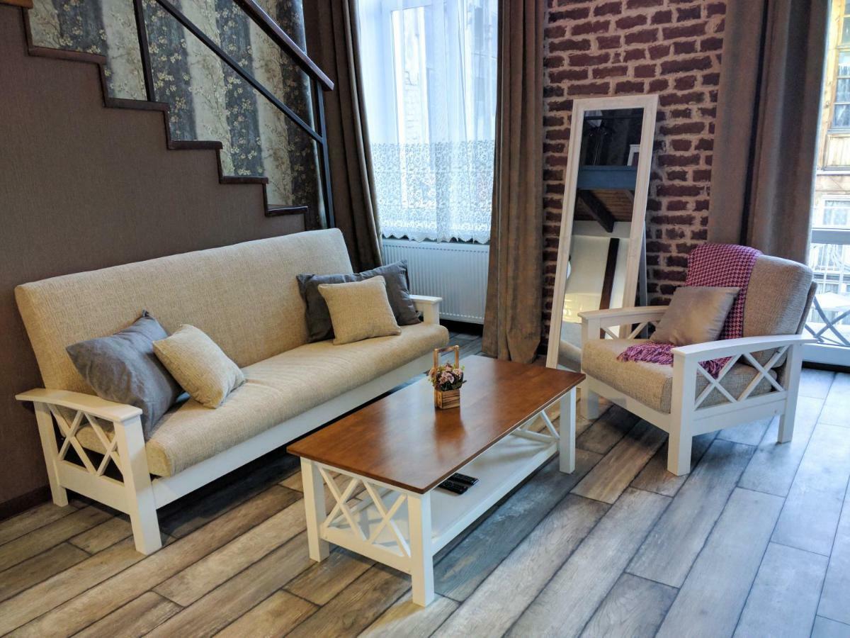 Cozy Studios On Freedom Square Tbilisi Buitenkant foto