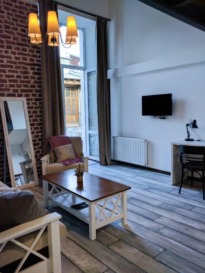Cozy Studios On Freedom Square Tbilisi Buitenkant foto